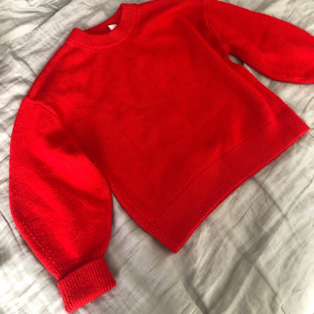 H&M | Bright red knitted sweater